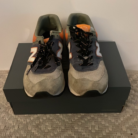 New Balance 574 Green beige mens 8.5 hh - Picture 2 of 4